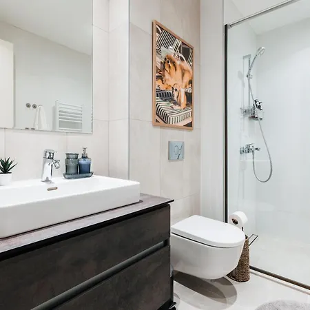 Wf Sky Charm With Terraces & Billiard アパート ベオグラード