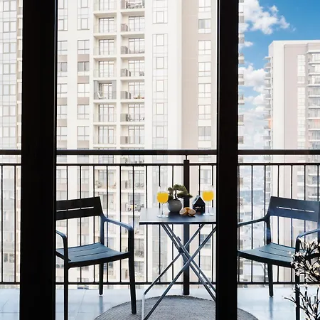 アパート Wf Sky Charm With Terraces & Billiard *