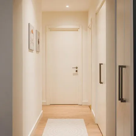 Wf Sky Charm With Terraces & Billiard *