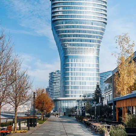 Wf Sky Charm With Terraces & Billiard アパート ベオグラード