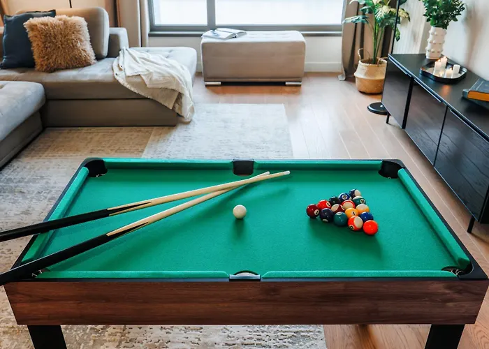 Wf Sky Charm With Terraces & Billiard דירה *