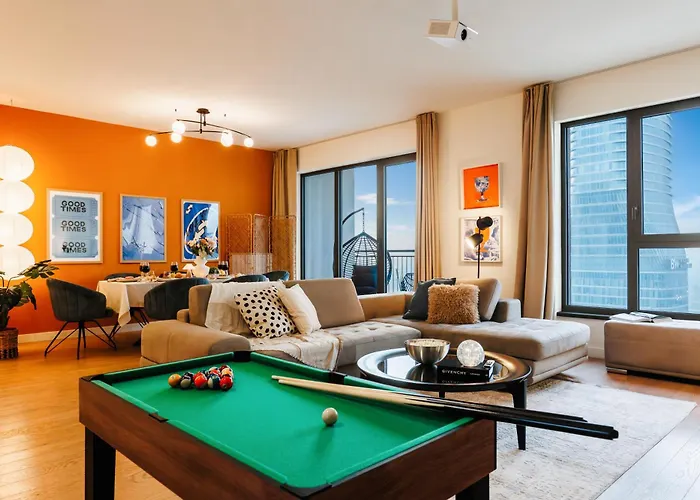 Wf Sky Charm With Terraces & Billiard *