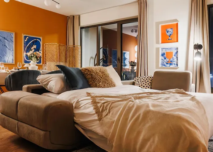 Wf Sky Charm With Terraces & Billiard דירה